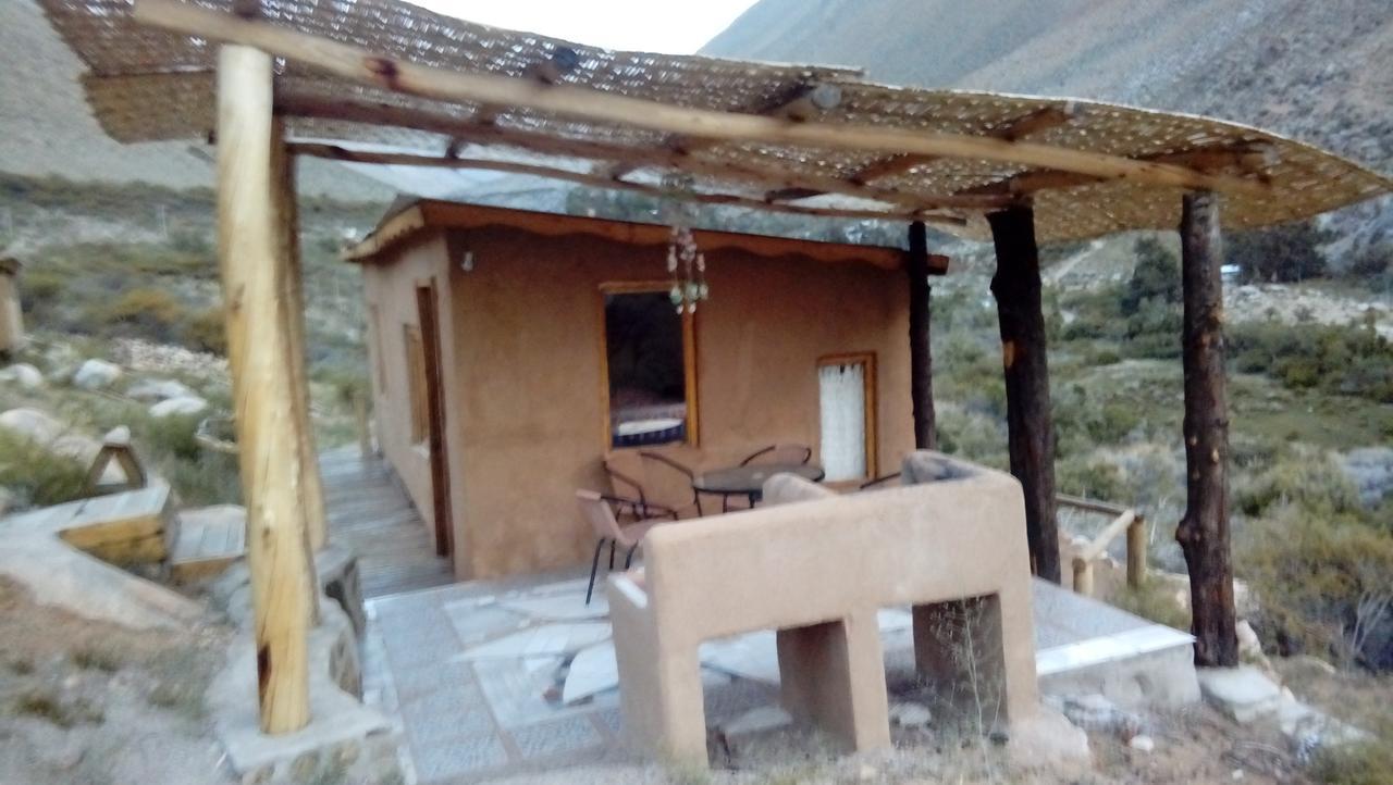 Refugio El Colorado De Cochiguaz Alojamento